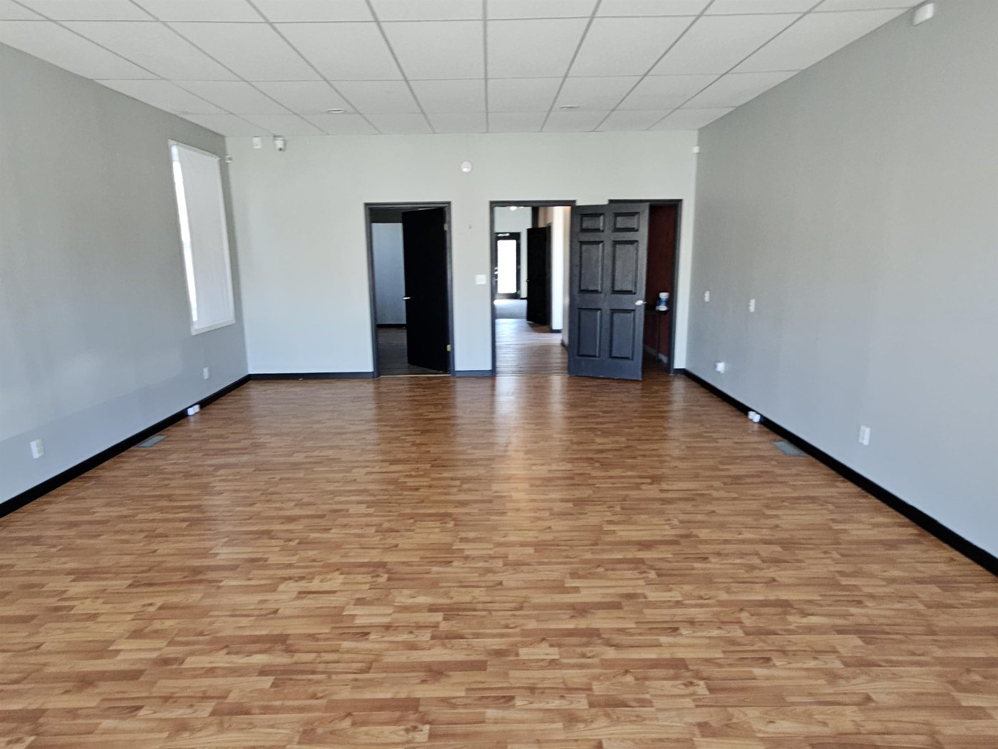 602 West Burlington Avenue, photo 2 of 6