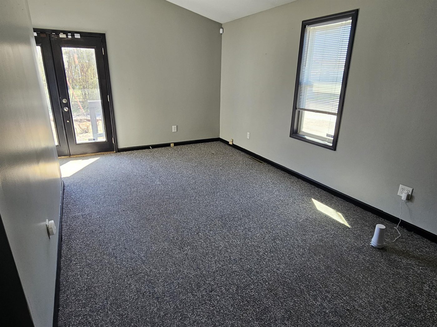 602 West Burlington Avenue, photo 5 of 6
